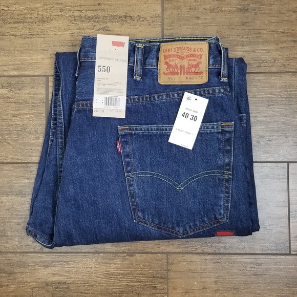 Levi's Other - Levi's 550 Relaxed Fit